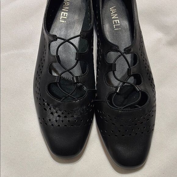 Vaneli Black Loafers with Broguing and Ribbon Laces - Picture 2 of 6